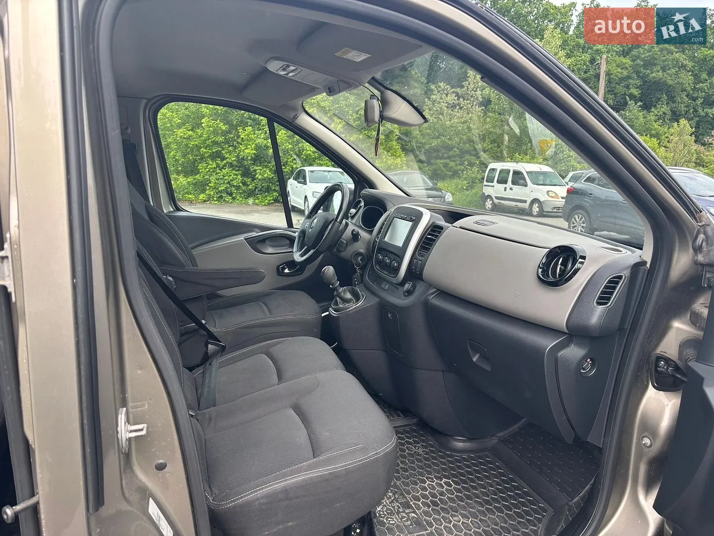 2015 Renault Trafic - мініатюра 22