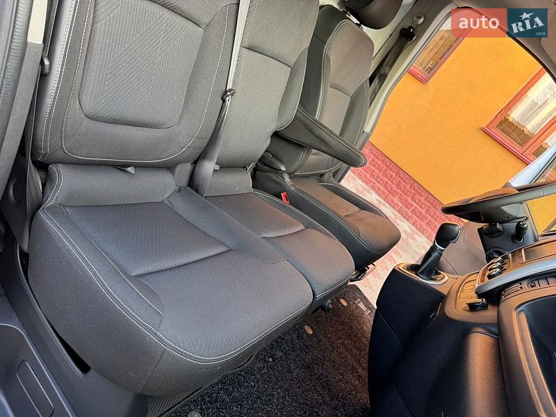 Вантажний фургон Renault Trafic 2020 в Рівному