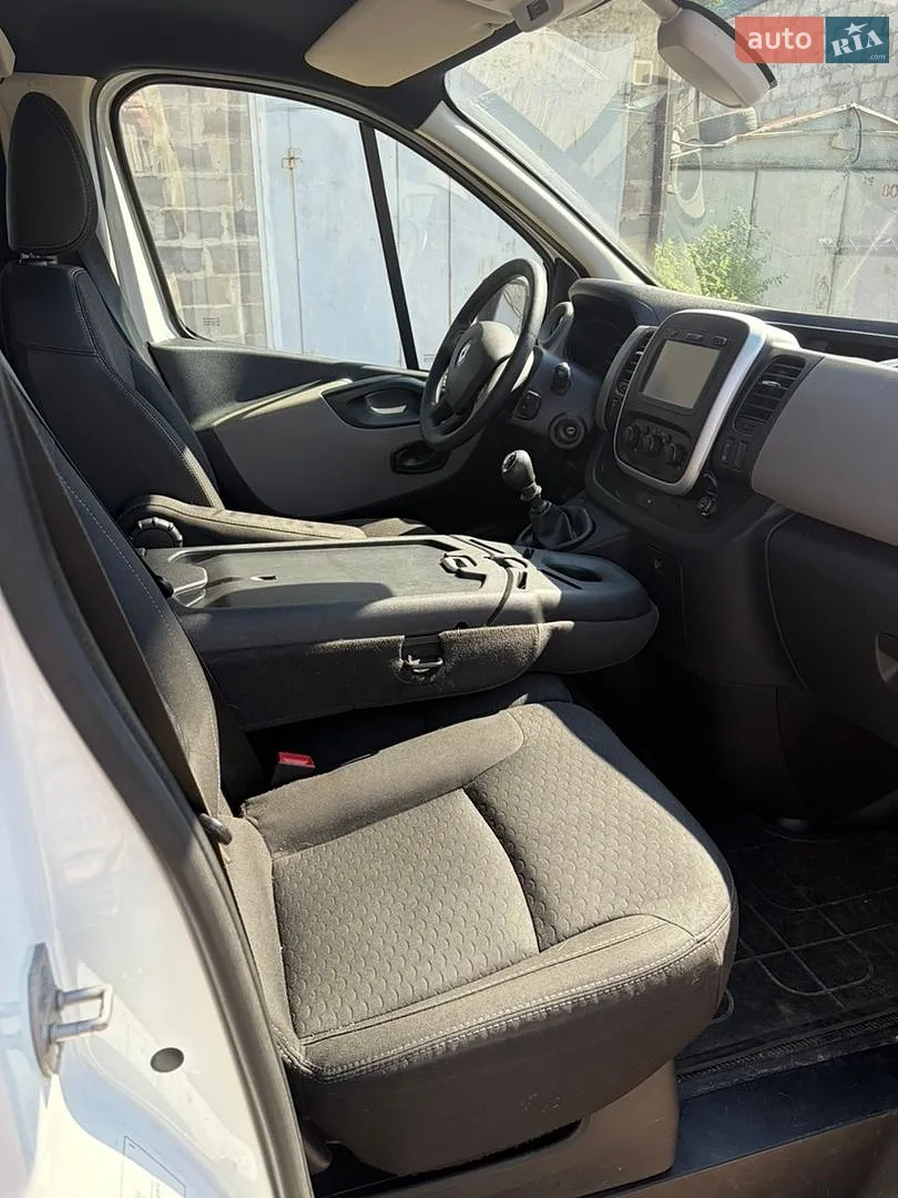 2017 Renault Trafic - мініатюра 7