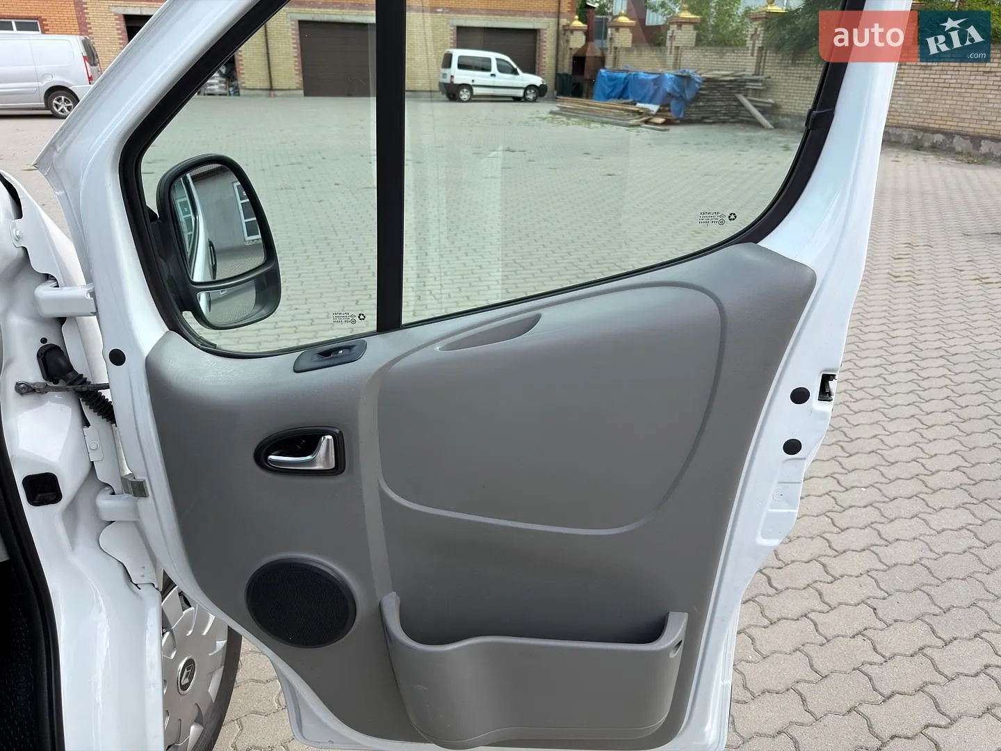 2013 Renault Trafic - мініатюра 26
