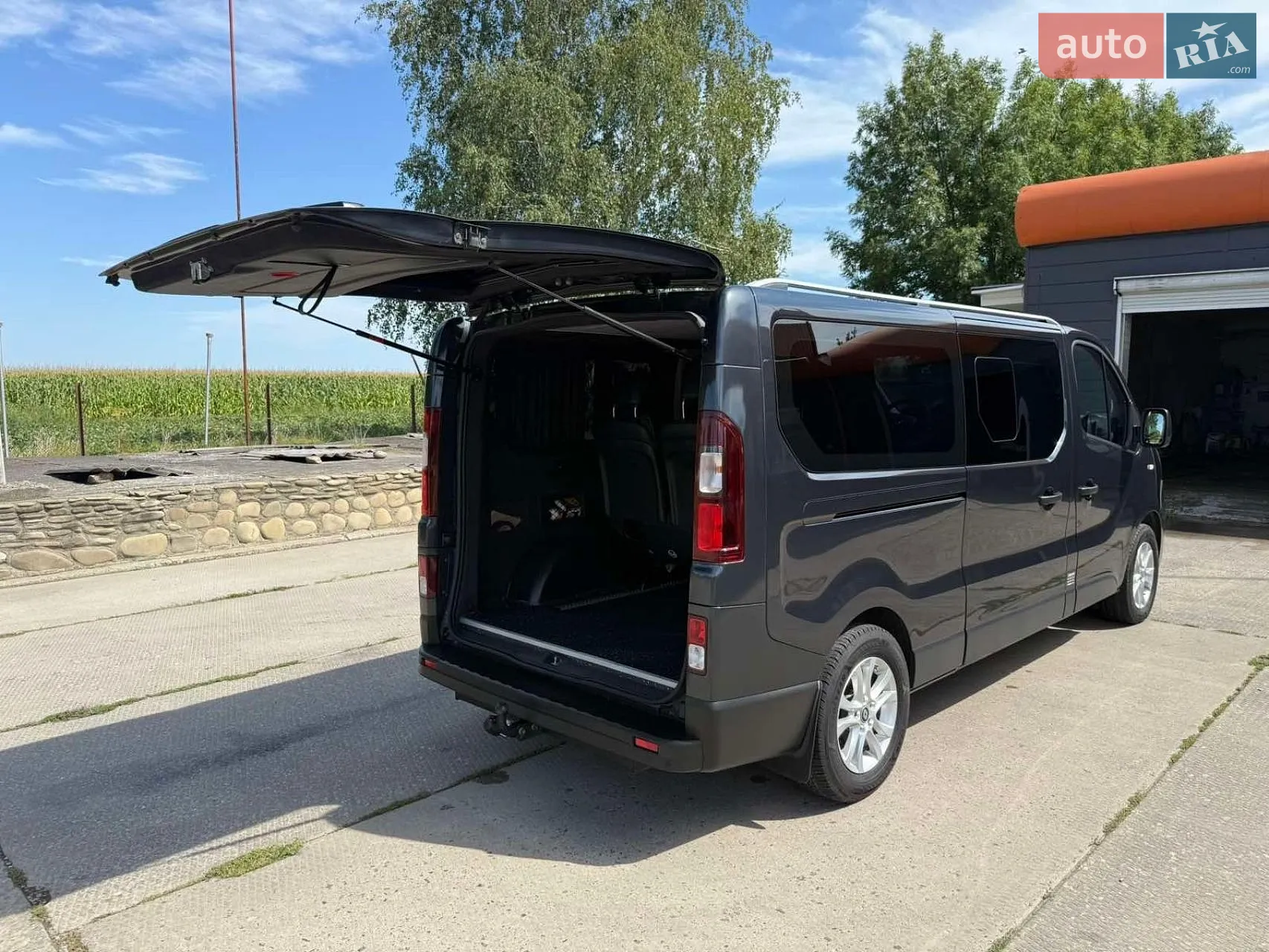 2021 Renault Trafic - мініатюра 3