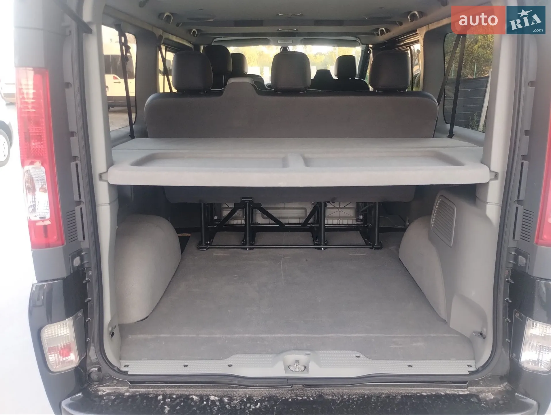 2011 Renault Trafic - мініатюра 25