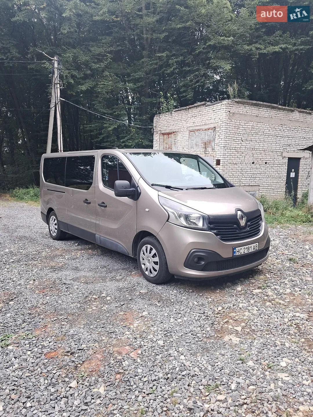 2016 Renault Trafic - мініатюра 2