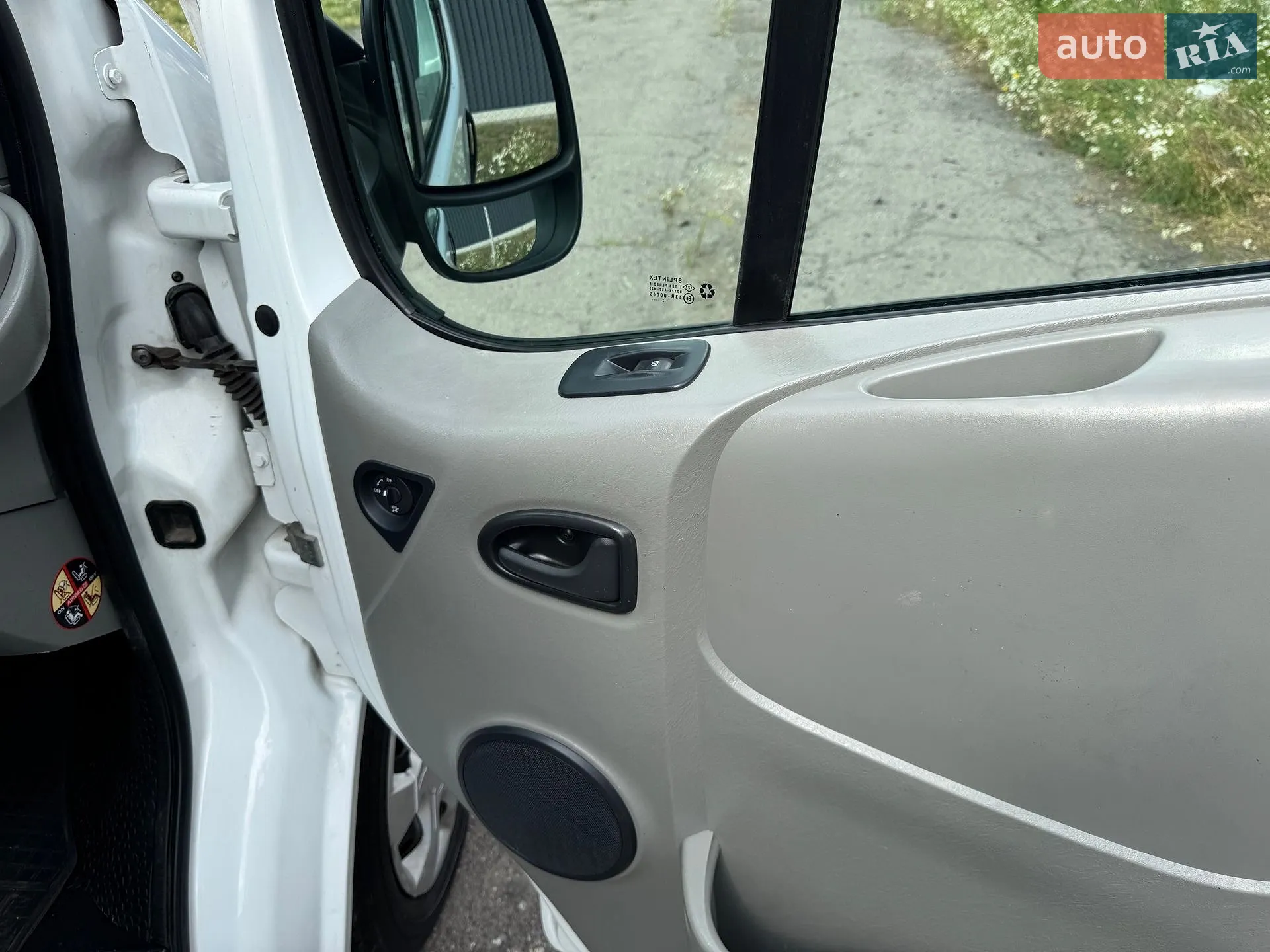 2012 Renault Trafic - мініатюра 12