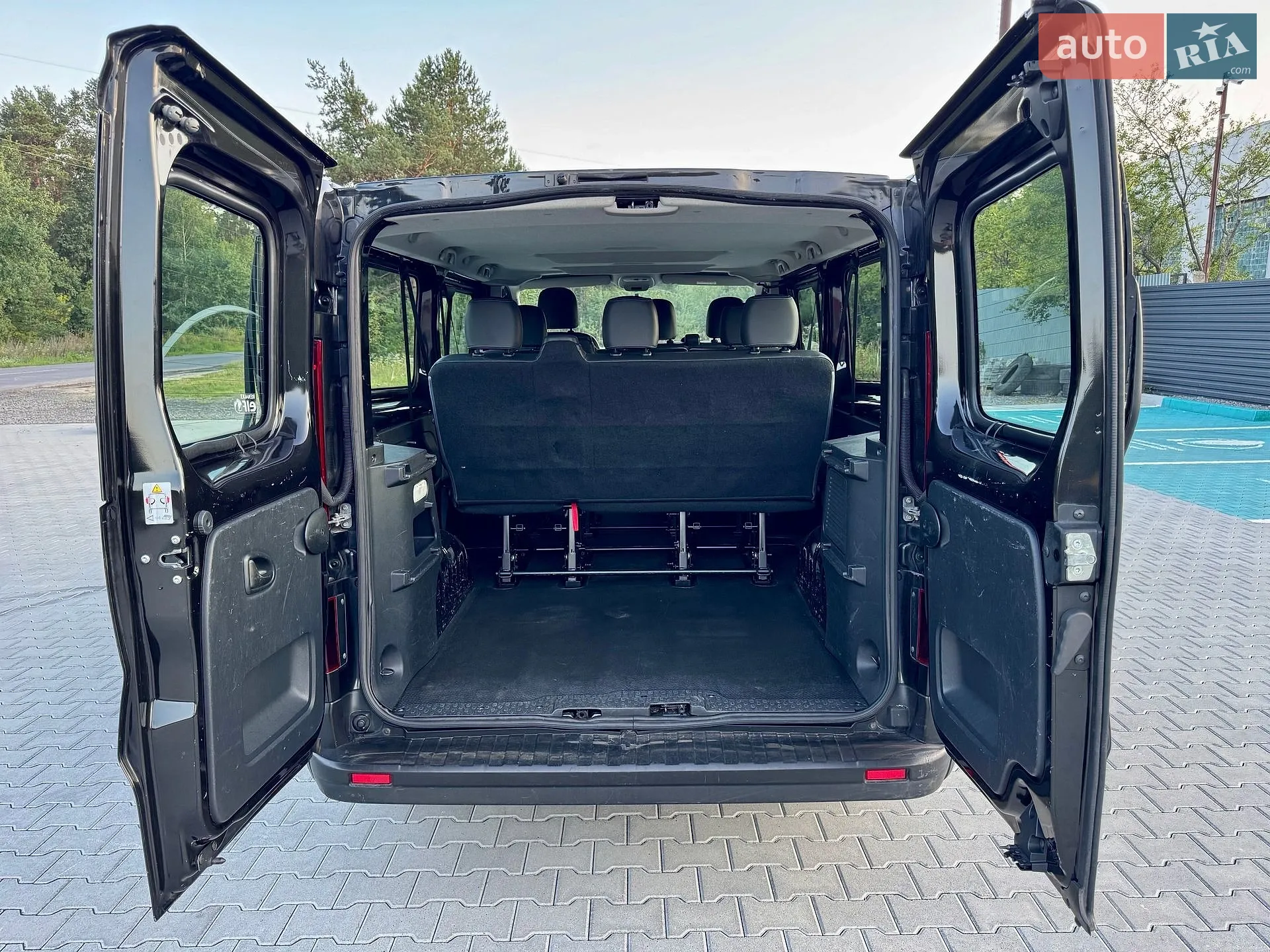 2017 Renault Trafic - мініатюра 36