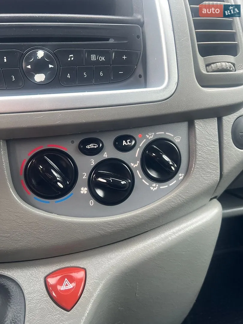 2010 Renault Trafic - мініатюра 31