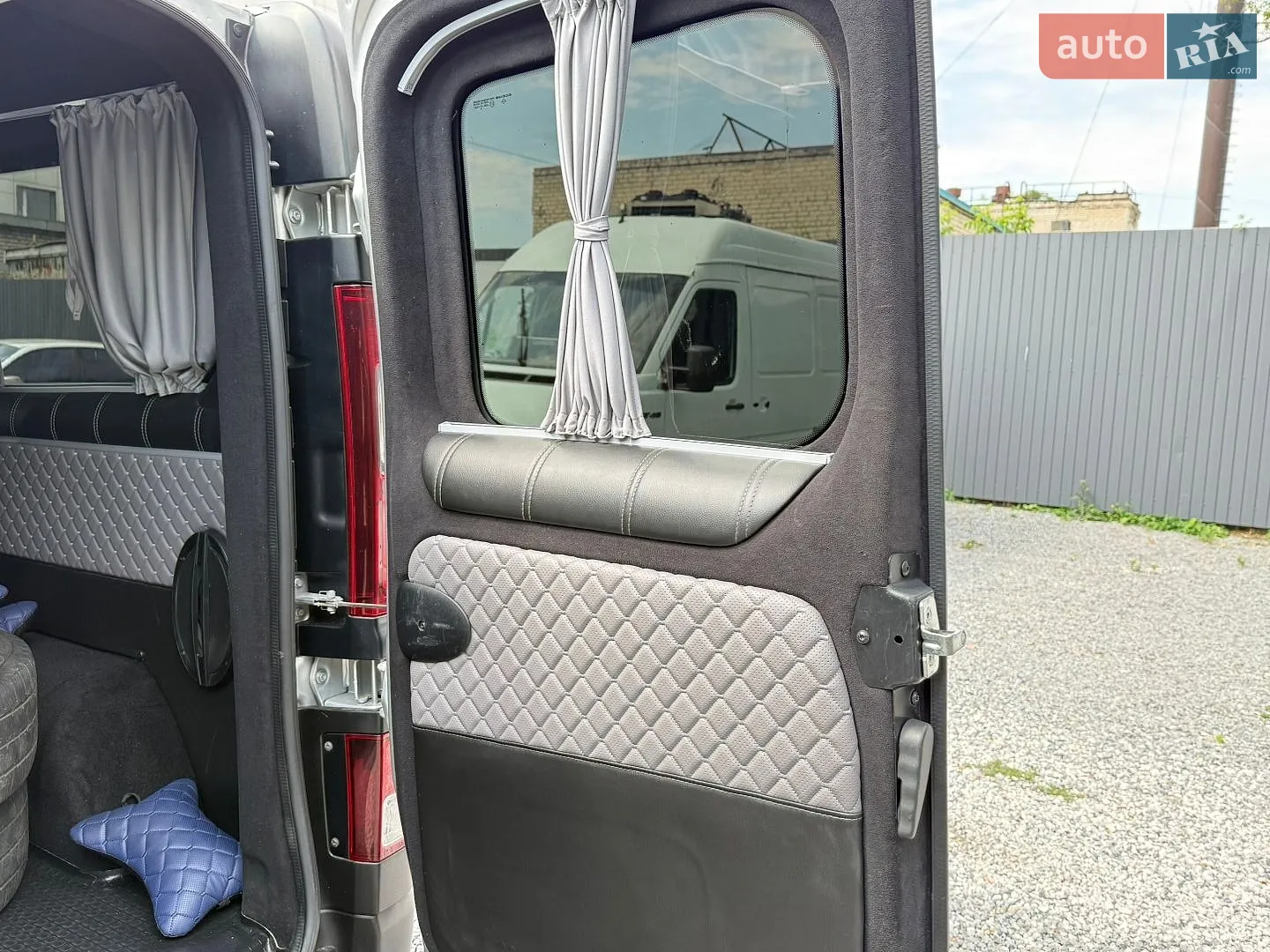 2018 Renault Trafic - мініатюра 18