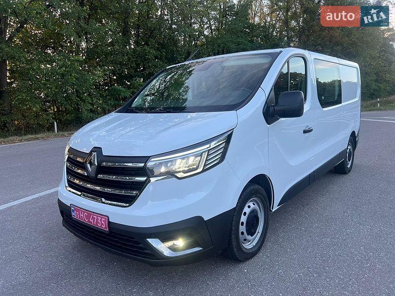 Грузопассажирский фургон Renault Trafic 2023 в Бродах