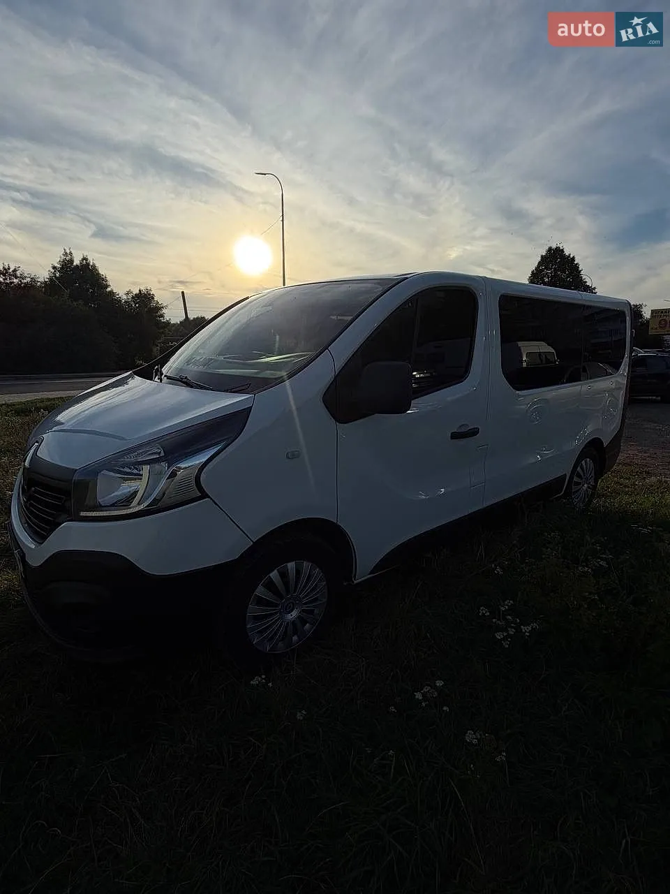 2016 Renault Trafic - мініатюра 3