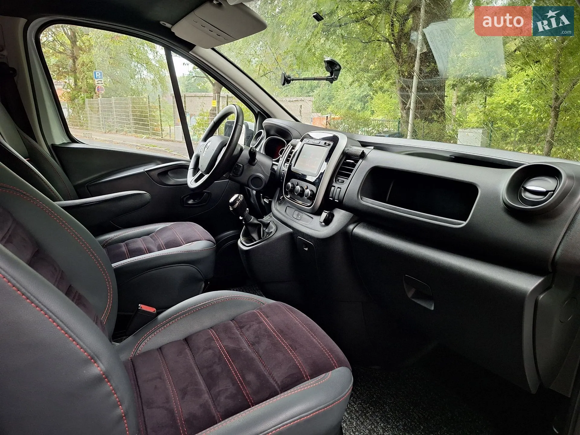 2020 Renault Trafic - мініатюра 12