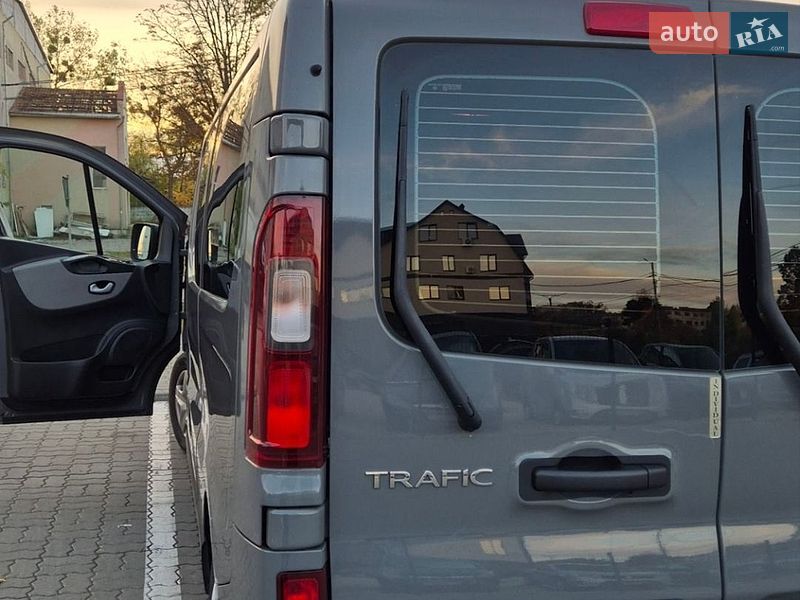 Минивэн Renault Trafic 2016 в Калуше фото 7 Минивэн Renault Trafic 2016 в Калуше