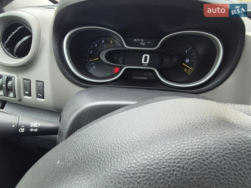 Минивэн Renault Trafic 2016 в Калуше фото 10 Минивэн Renault Trafic 2016 в Калуше