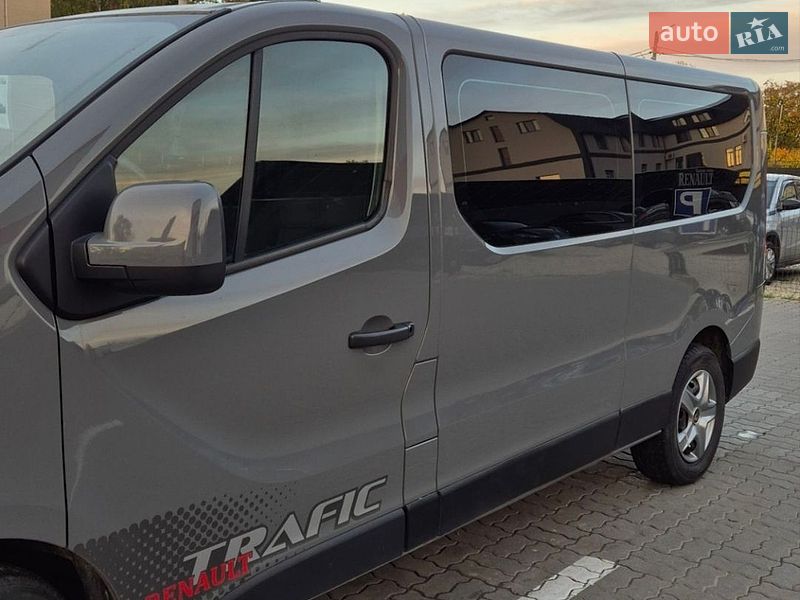 Минивэн Renault Trafic 2016 в Калуше фото 5 Минивэн Renault Trafic 2016 в Калуше