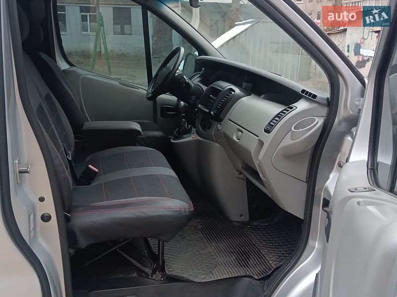 Мінівен Renault Trafic 2010 в Харкові