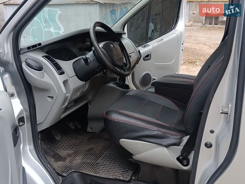 Мінівен Renault Trafic 2010 в Харкові