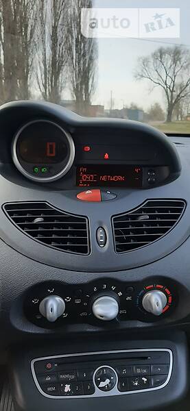 Купе Renault Twingo 2010 в Чернігові