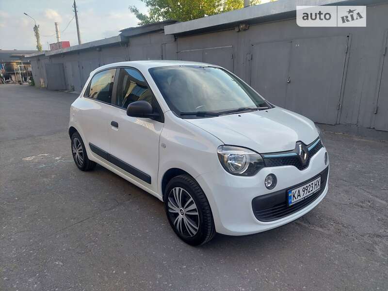 Хетчбек Renault Twingo 2017 в 