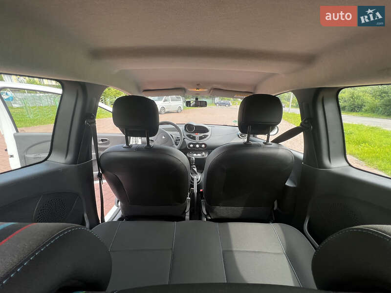 Хэтчбек Renault Twingo 2013 в Трускавце