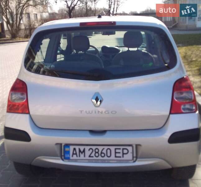 Хэтчбек Renault Twingo 2008 в Звягеле
