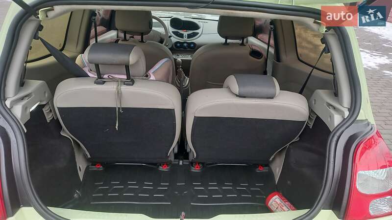 Хэтчбек Renault Twingo 2008 в Хусте
