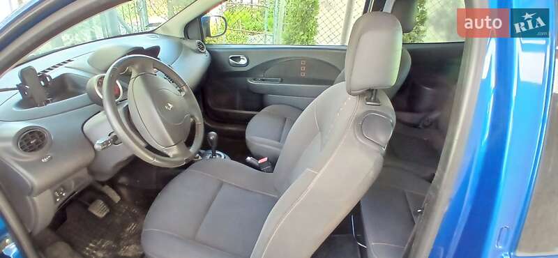 Хэтчбек Renault Twingo 2010 в Львове