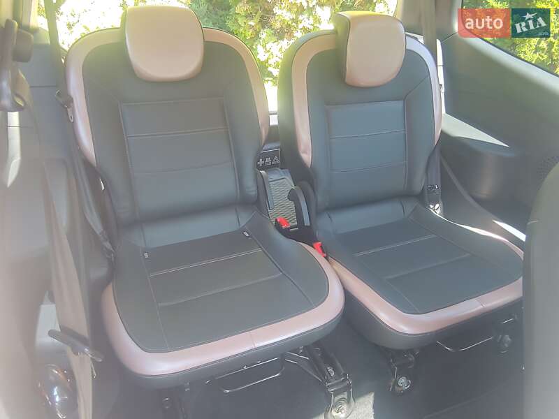 Хэтчбек Renault Twingo 2011 в Тернополе