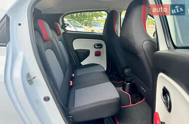 Хетчбек Renault Twingo 2015 в 