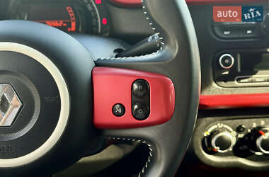 Хетчбек Renault Twingo 2015 в 