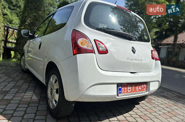Хэтчбек Renault Twingo 2013 в 