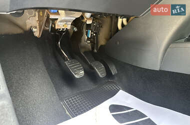 Хэтчбек Renault Twingo 2013 в 