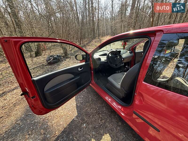Хэтчбек Renault Twingo 2011 в Броварах фото 6 Хэтчбек Renault Twingo 2011 в Броварах