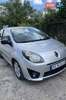 Хэтчбек Renault Twingo 2011 в Змиеве