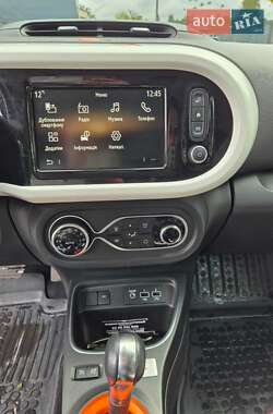 Хэтчбек Renault Twingo 2021 в 