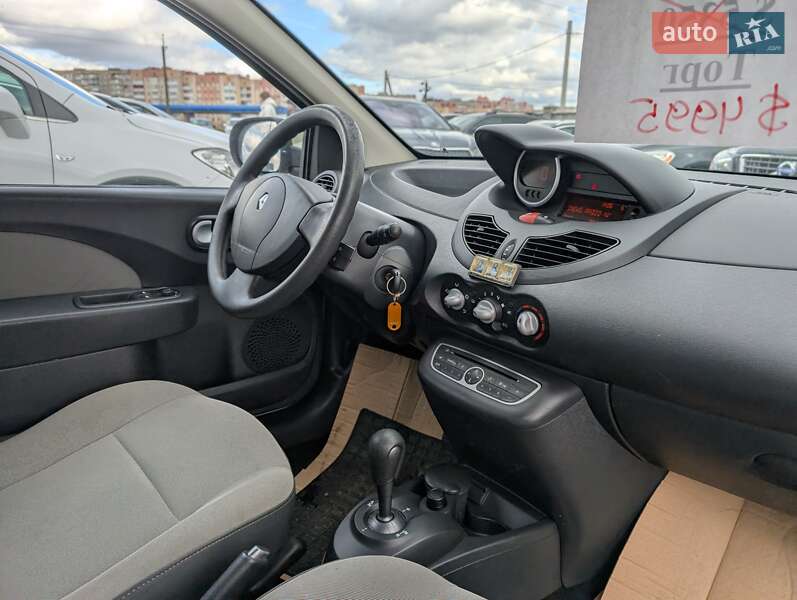 Хэтчбек Renault Twingo 2011 в Ровно