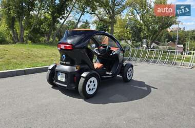 Хетчбек Renault Twizy Z.E. 2014 в 