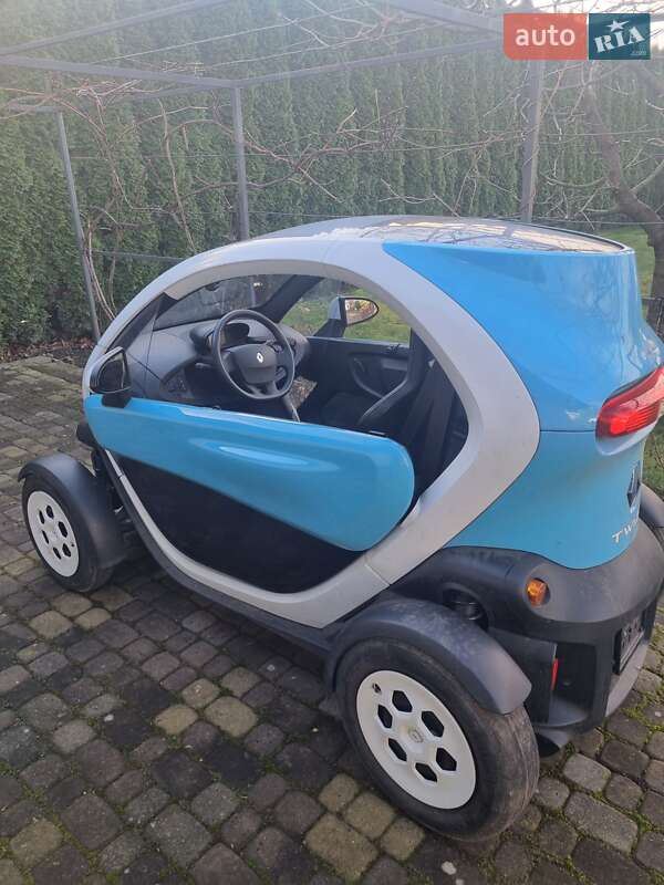 Хетчбек Renault Twizy Z.E. 2013 в Львові фото 3 Хетчбек Renault Twizy Z.E. 2013 в Львові