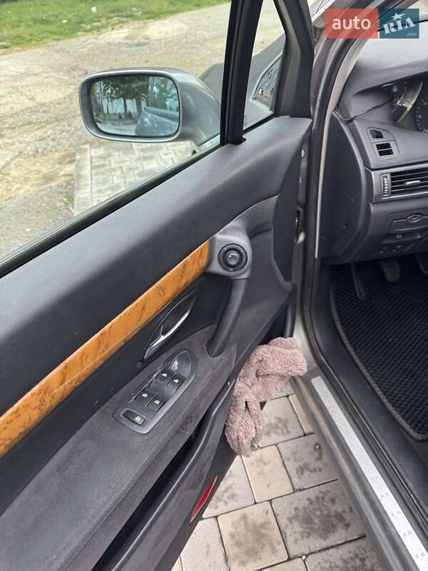 Хэтчбек Renault Vel Satis 2004 в Ужгороде