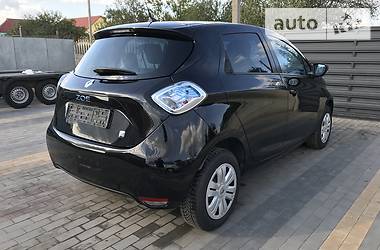 Хэтчбек Renault Zoe 2013 в 