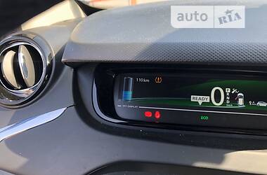 Хэтчбек Renault Zoe 2018 в 