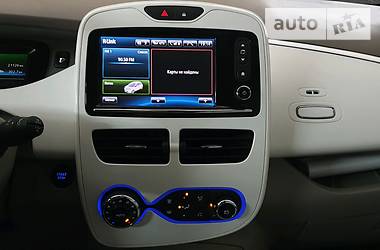 Хетчбек Renault Zoe 2015 в 