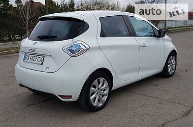 Хетчбек Renault Zoe 2013 в 