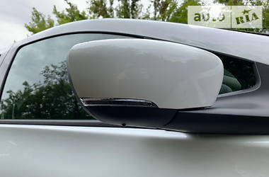 Хэтчбек Renault Zoe 2020 в 