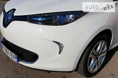 Хетчбек Renault Zoe 2015 в 