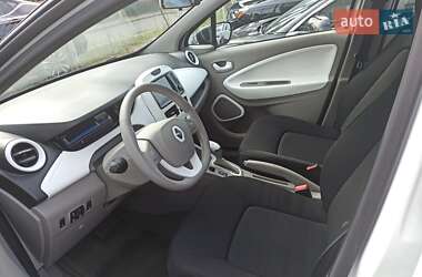 Хэтчбек Renault Zoe 2018 в 