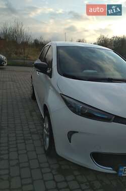Хетчбек Renault Zoe 2017 в 