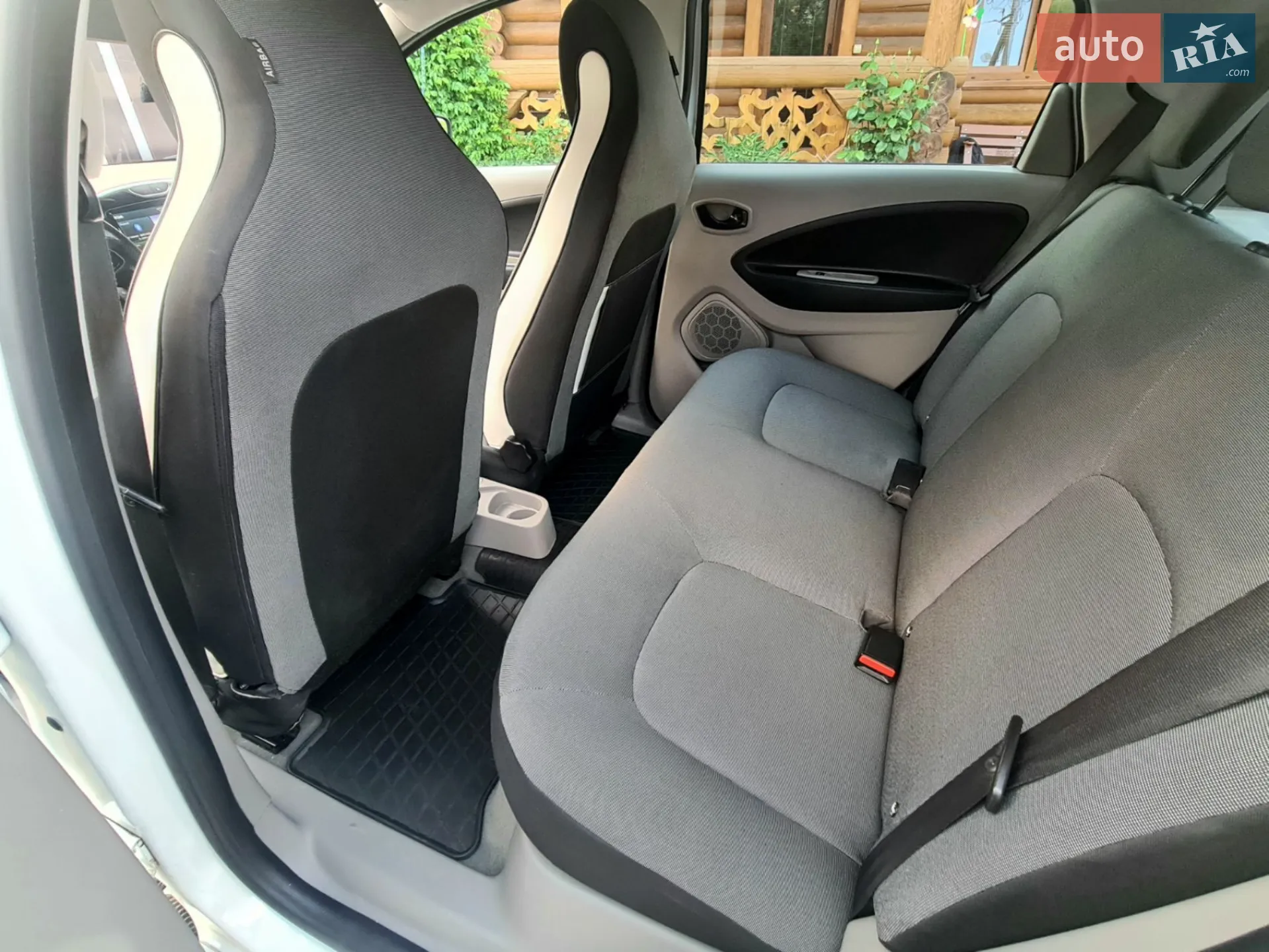 2015 Renault ZOE - мініатюра 14