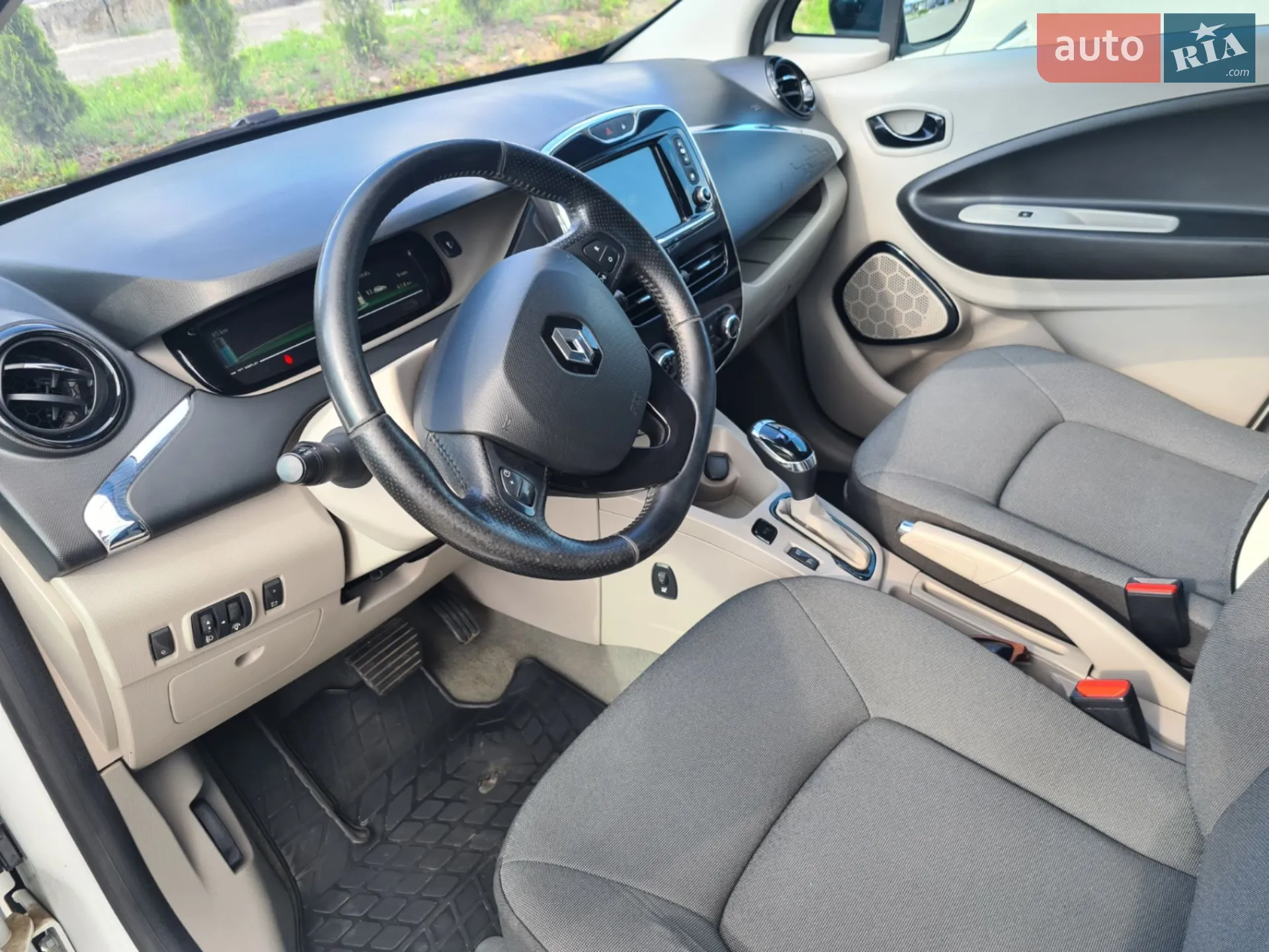 2015 Renault ZOE - мініатюра 16