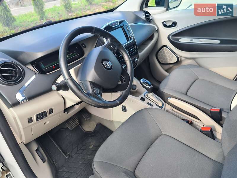 Хетчбек Renault Zoe 2015 в Дрогобичі
