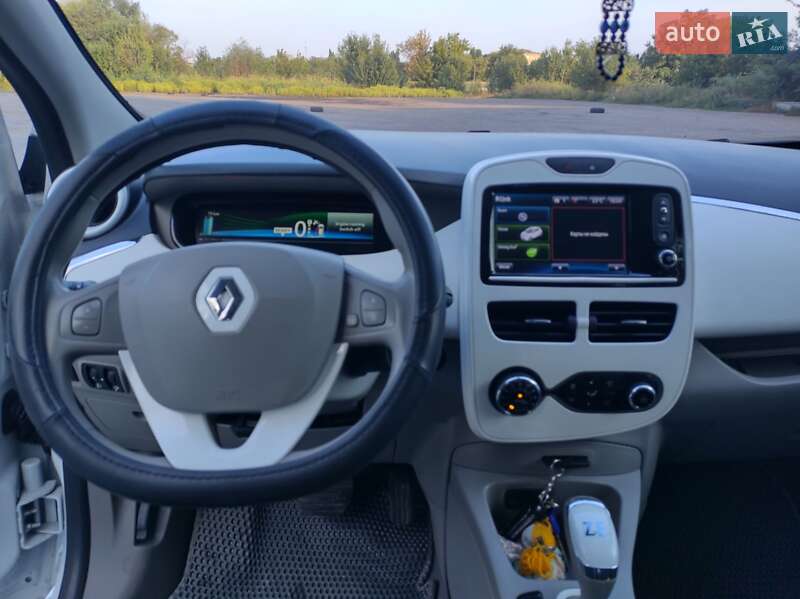Хетчбек Renault Zoe 2015 в Павлограді