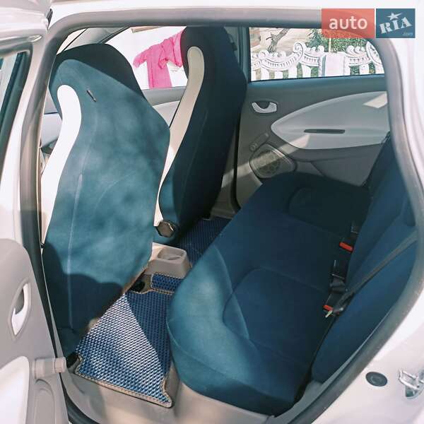Хэтчбек Renault Zoe 2013 в Снятине